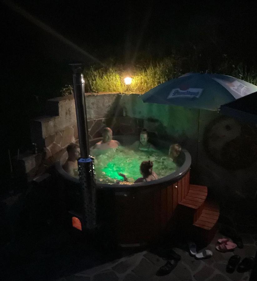Wellness Penzion Harmonie Rohanov プラハティツェ エクステリア 写真
